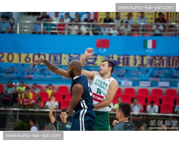 巅峰对决，荣耀之战：中国男篮国奥队剑指日本，一场不容错过的亚洲篮球盛宴！